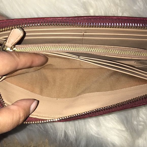 AUTHENTIC PRADE LONG GOLD TONED ZIP WALLET - Picture 12 of 15